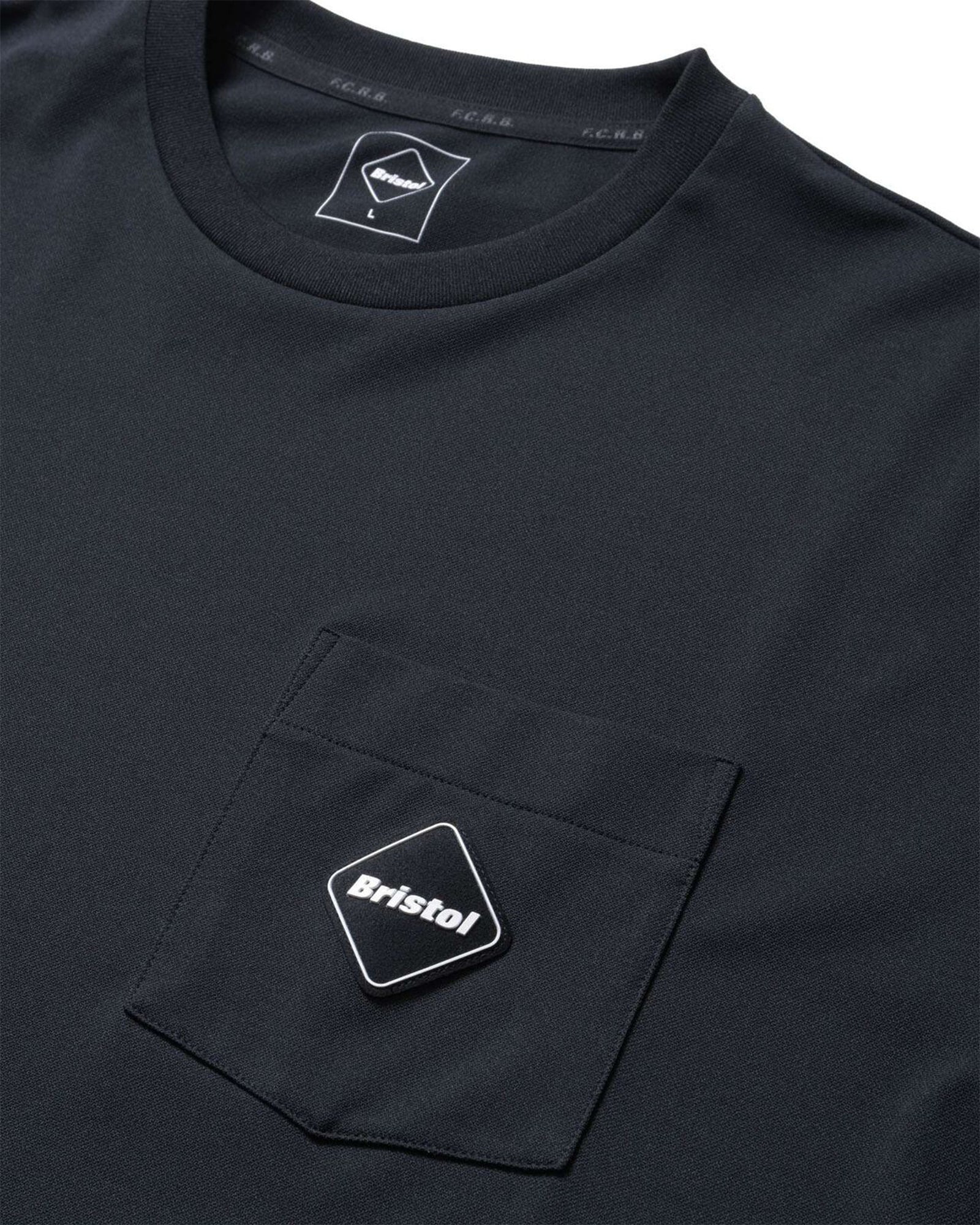 EMBLEM POCKET TEE